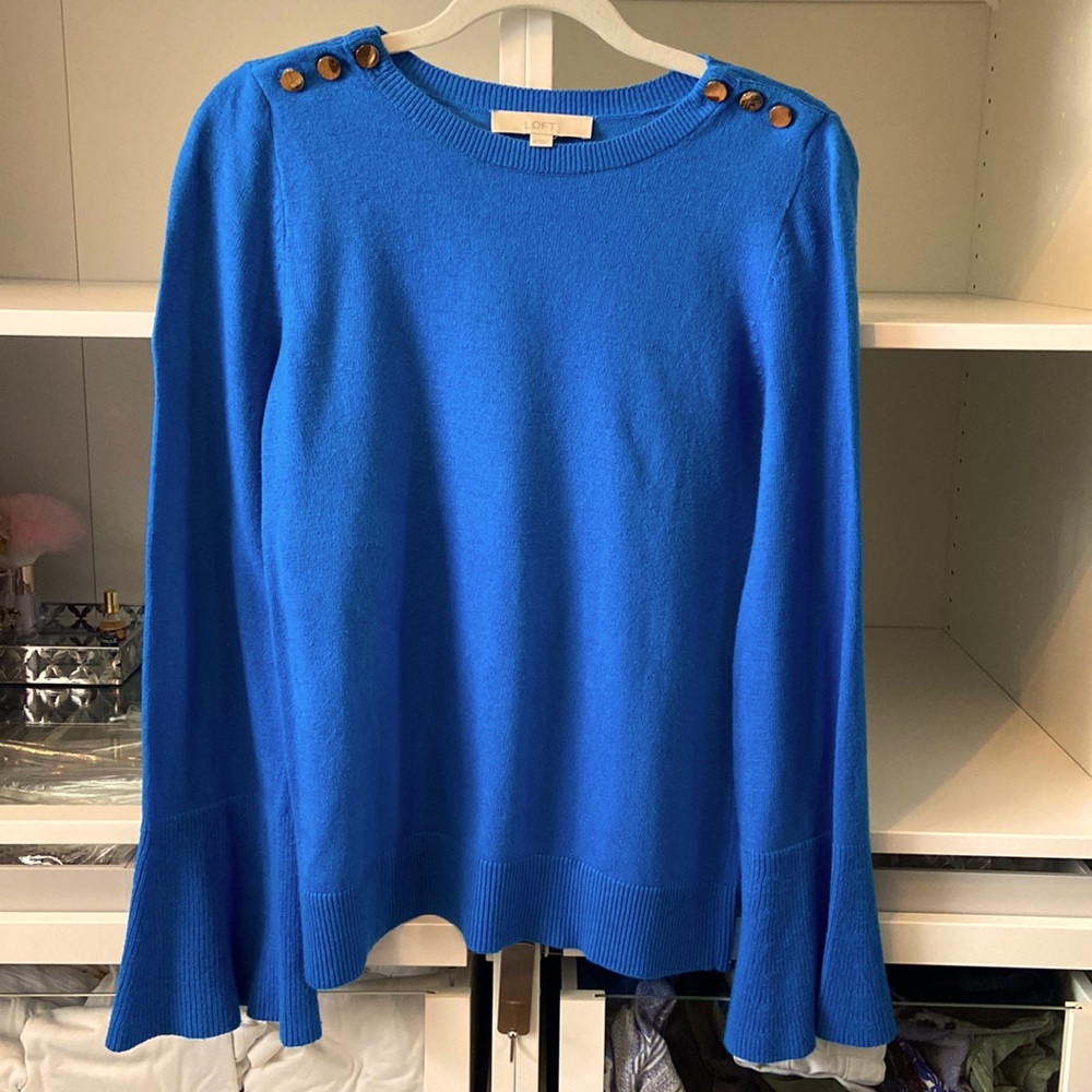 Loft scoop neck sweater with flare slaves gold buttons